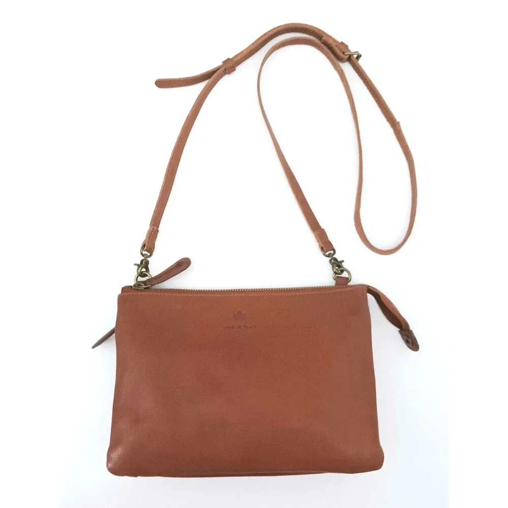 Oak & Tan Cognac Pebbled Leather Crossbody 3 Zippered Compartments Adj Strap